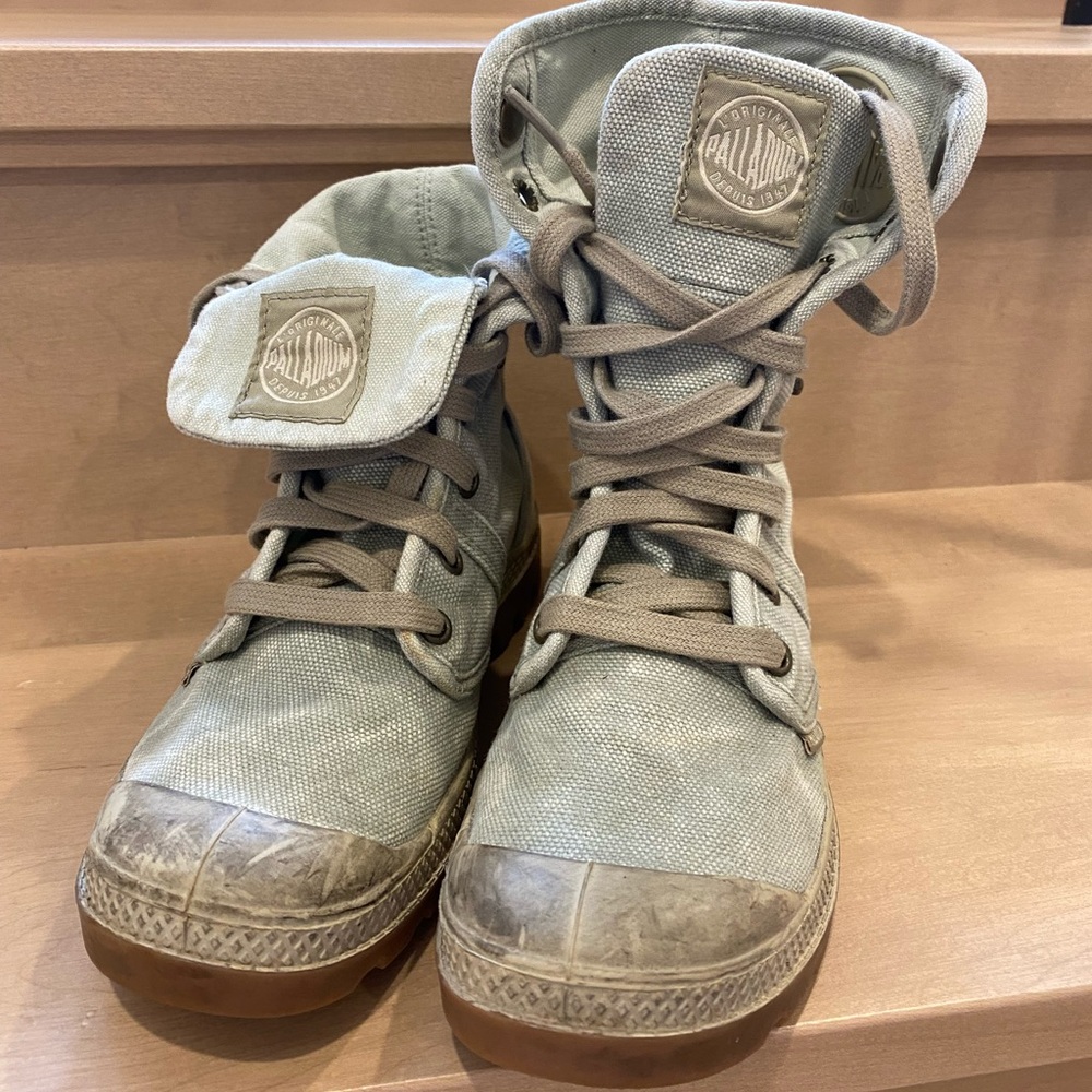 Palladium Canvas Lace-Up Boots in Sage